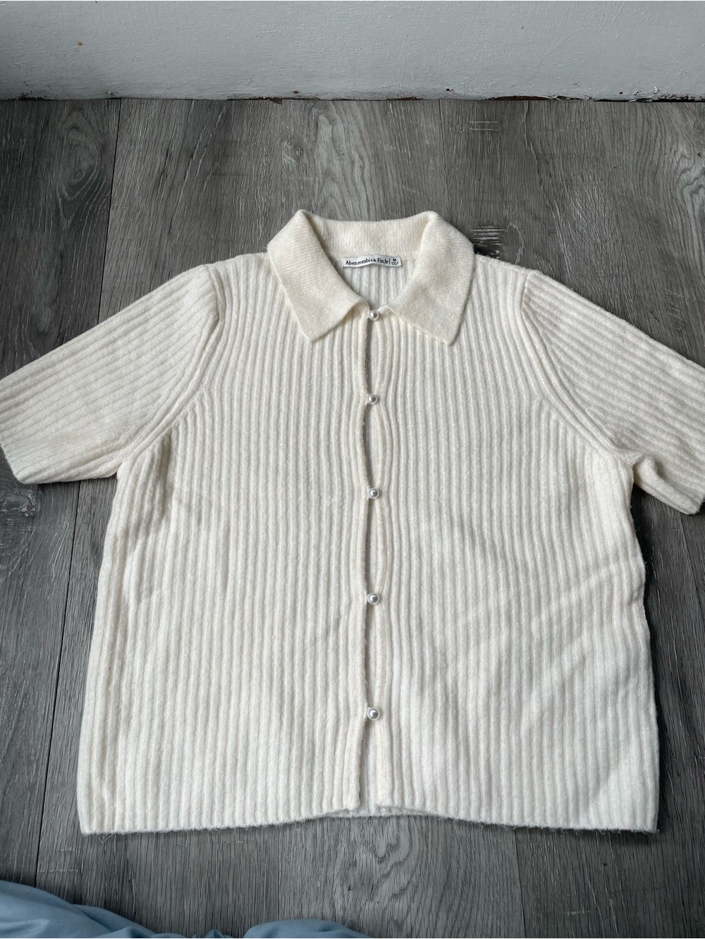 Abercrombie & Fitch Cream Ribbed Short-Sleeve Button Cardigan